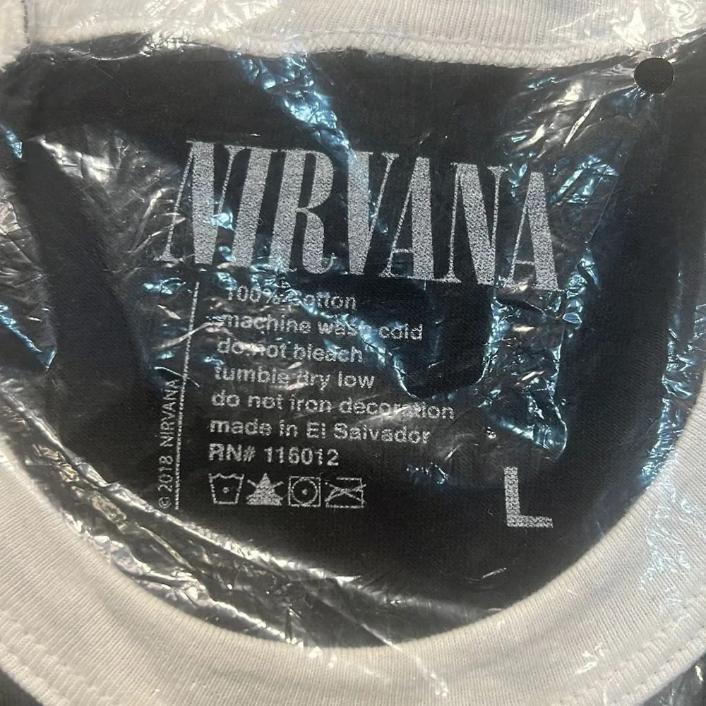 Nirvana Smiley Raglan band concert T-shirt NWT‎